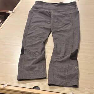 Lululemon Athletica Heathered Gray Capris